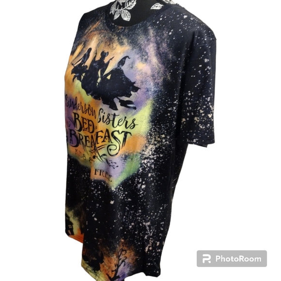 Reverse tie-dye O-neck Sanderson Sisters tee - Picture 6 of 6